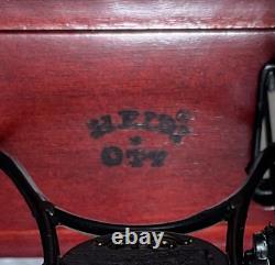 Heidi Ott 112 Dolls House Miniature Singer Style Treadle Sewing Machine Vintage