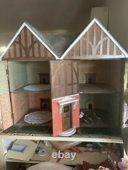 Hobbies Vintage Dolls House