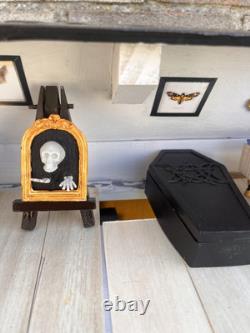 Horror Haunted Doll House Miniature Creepy Gothic Decor