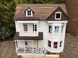 Houseworks'The Victorian' Dolls House With Furniture