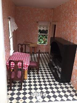 Houseworks'The Victorian' Dolls House With Furniture