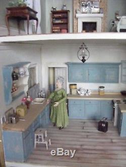 Large Georgian dolls house