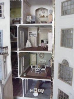 Large Georgian dolls house