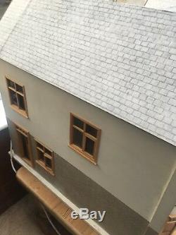 Large Handcrafted 1/12th Scale Miniature Dolls House Collectible With Lights