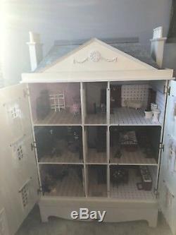 Large Old Dolls House