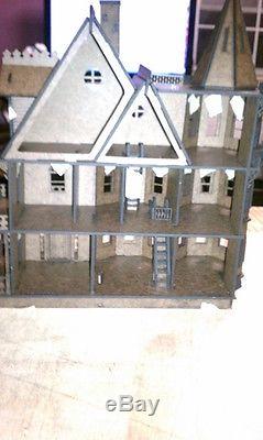 Leon Gothic Victorian Mansion Dollhouse Quarter / 148 scale Kit