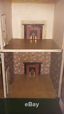 Lines Bros Triang Wooden Dhi Dolls House 1920s