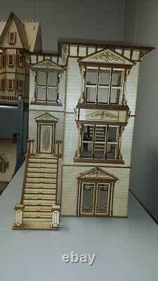 Lisa San Francisco Painted Lady 124 Scale Dollhouse Kit