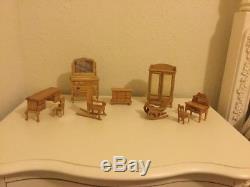 Lot Of Vintage Miniature Doll House Furniture Crafts