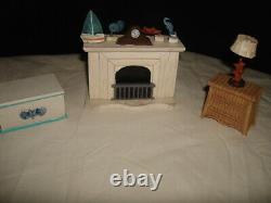 Lot of 24 Vintage Wooden & Ceramic Miniature Doll House Furniture EUC