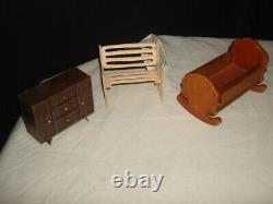 Lot of 24 Vintage Wooden & Ceramic Miniature Doll House Furniture EUC