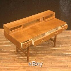 Mid Century Modern Artisan Patie Johnson Johnson Loving Miniature Desk 1/12