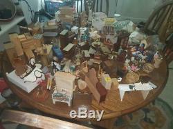 Miniature Doll House LOT Over 100 Items, Furniture, Dolls, Bathroom, Kitchen, Misc