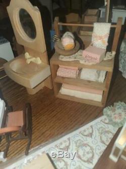 Miniature Doll House LOT Over 100 Items, Furniture, Dolls, Bathroom, Kitchen, Misc