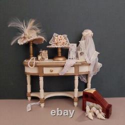 Miniature Fashion Shop Table 1/12 dollshouse by A&R Miniatures