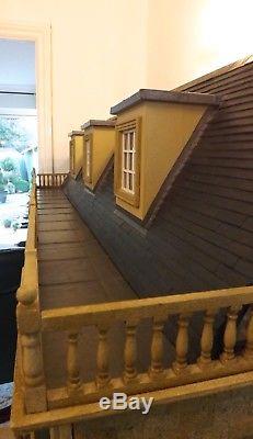 Mulberry Hall highly detailed real stone collectors dolls house stunning