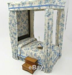 NICE! Vintage Miniature Dollhouse Canopy Bed Handmade Tudor Style 112 Scale