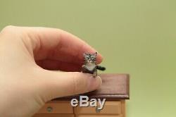 OOAK realistic dollhouse miniature hand-sculpted tabby cat