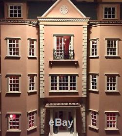 QUALITY DOLLS HOUSE GEORGIAN FULLY DECORATED AND LIT 20 Rooms Plus Stairs