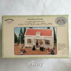 Rare Sylvanian Families Calico Critters Initial School Deluxe 5set Cleaning Doll