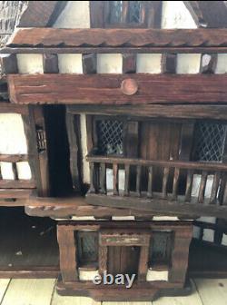 Robert Stubbs 1989 1/12 Scale Tudor dolls house 9 Rooms And Fully Lit