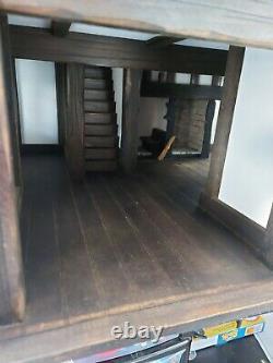 Robert Stubbs Dolls House Tudor