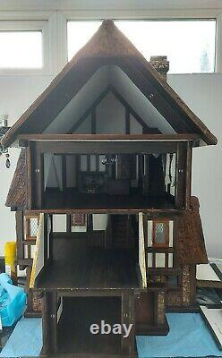 Robert Stubbs Dolls House Tudor