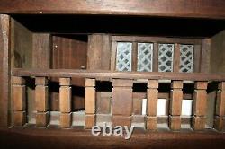 Robert Stubbs Tudor 8 room Dolls House