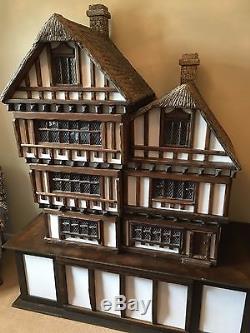 Robert Stubbs Tudor Dolls House Mansion