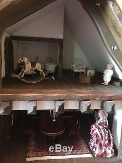 Robert Stubbs Tudor Dolls House Mansion