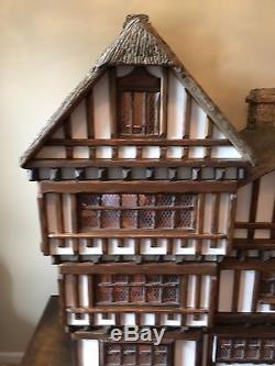 Robert Stubbs Tudor Dolls House Mansion