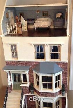 Sid Cooke'Highgate' Dolls house