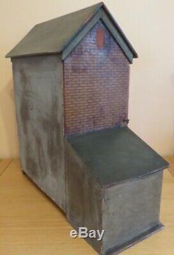 Small Antique German Theodore Heymann Dolls House c1910