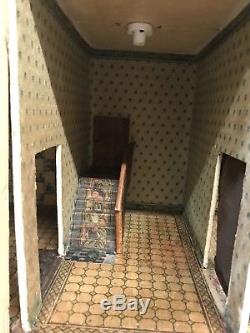 Stunning Original Antique Dolls House, Circa Early 1900s