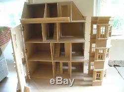 The Bentley House 1/12 SCALE DOLLS HOUSE ready made 12DHD041