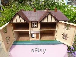 Tri-ang Triang No77 Dolls House Vintage 1948-1954 Massive all Original Untouched