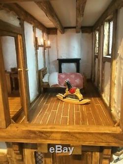 Tudor Manor House, Miniature, Dolls House