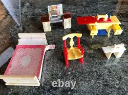 VINTAGE T. COHN INC. TIN LITHO DOLLHOUSE & LOTS of RENWAL FURNITURE. No rust