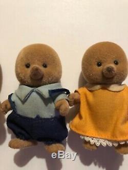 Very Rare Calico Critters Maple Town Sylvanian Brown Mole Family