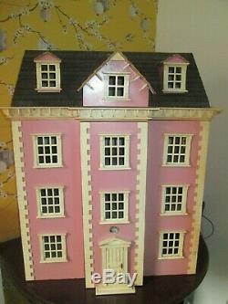 Victorian Style 1-12 Scale Dolls House