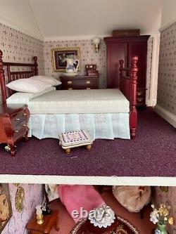 Victorian Style Dolls House