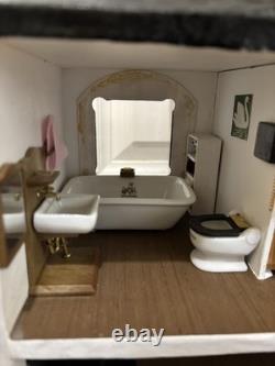 Vintage 16th Scale Dolls House Cottage(Triang) with Sylvanian Families Furnitur