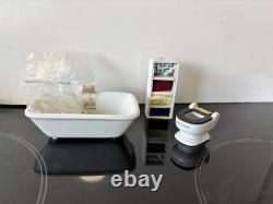 Vintage 16th Scale Dolls House Cottage(Triang) with Sylvanian Families Furnitur