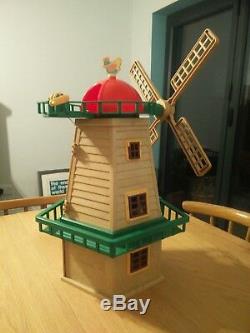 Vintage 1989 Tomy Original Sylvanian Families Windmill in Box #3177