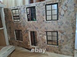 Vintage Antique Lines Brothers triang DH8 Dolls House for restoration