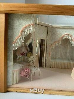Vintage Artisan Miniature Dollhouse Roombox Romantic Bedroom Sitting Room Lights
