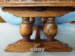 Vintage Horace Uphill Miniature Oak Chest/Coffer Doll House Furniture