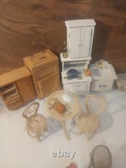 Vintage Miniature Doll House Wood & Metal Furniture 27 Piece Set Pre-owned