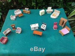 Vintage TRIANG 1930s dolls house and furniture