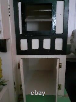 Vintage Triang /Lines Dolls House c. 1937/38